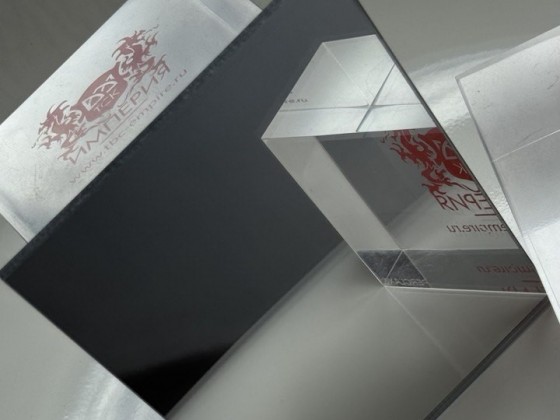 Абразивостойкий зеркальный монолитный поликарбонат IRROX-REFLECTION HARDPRO GP, серебро, 1*600*1200мм